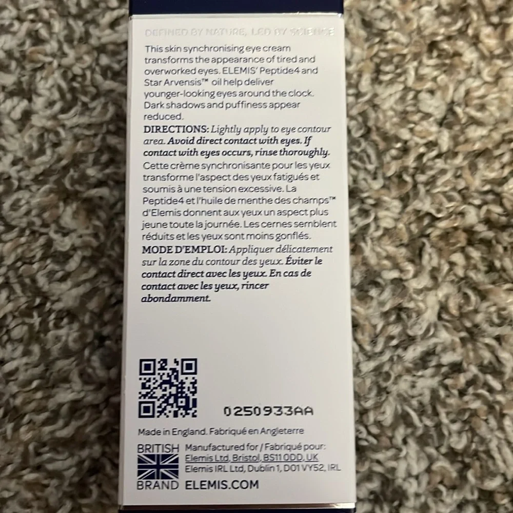 ELEMIS Peptide4 Eye Recovery Cream - White and Blue